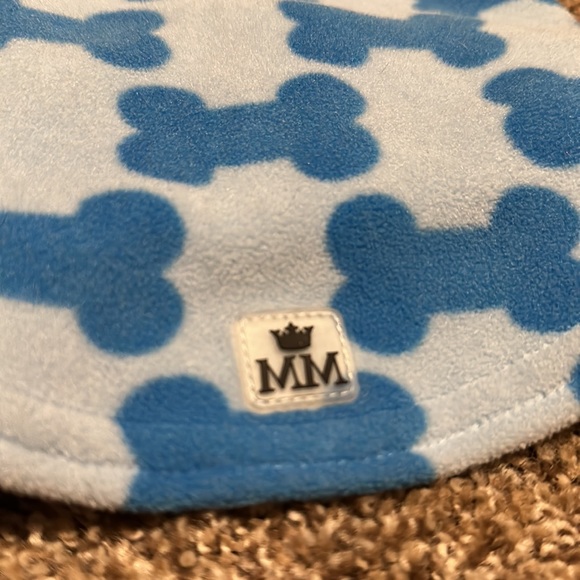 MM brand blue fleece & Velcro top for dogs (XS) - Picture 2 of 11